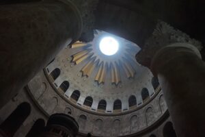 church of holy sepulchre dome