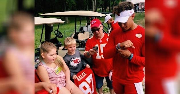 mahomes bracelet